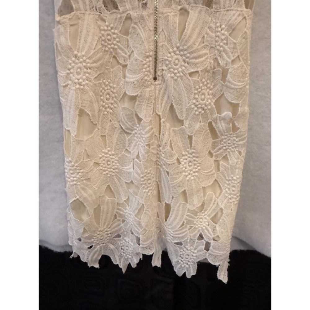 Romeo + Juliet Couture Cream‎ Floral Lace Cap Sleeve Sheath Ivory Dress Small - Picture 6 of 10